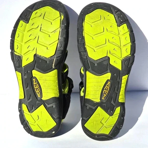 Keen Newport H2 Hiking Outdoors Water Sport Sandals Black Women 8-8.5 Big Kid 7 - Picture 6 of 12